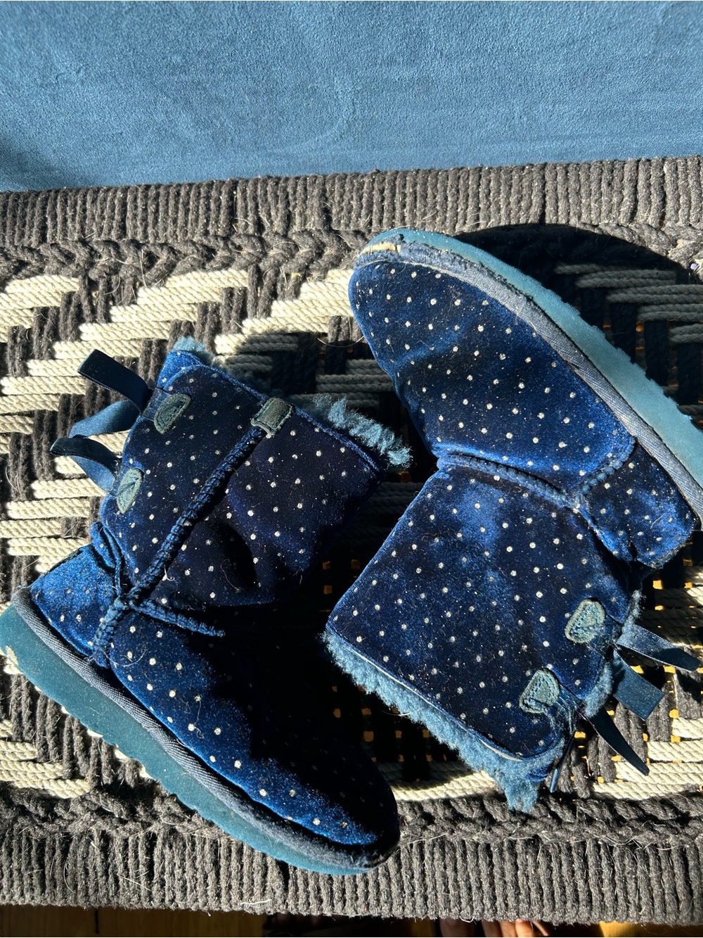 Little girl Ugg blue sparkly boots size 12
